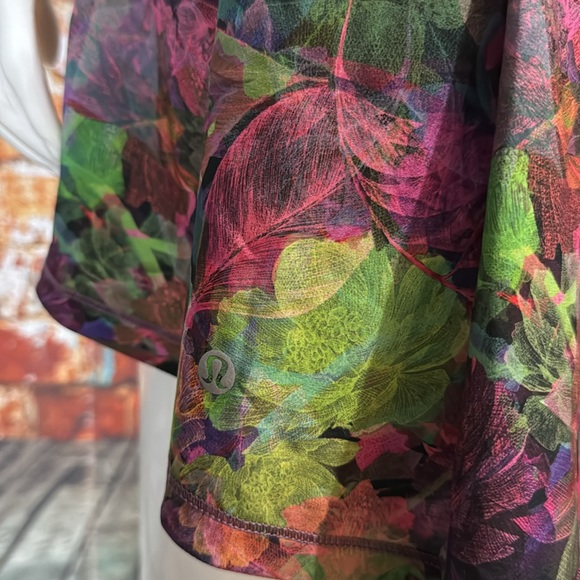 Lululemon Pace Rival Mid-Rise Skirt in Vivid Floral Tone Multi - Picture 10 of 12